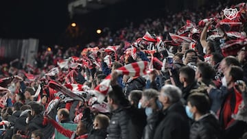 La afici&oacute;n del Rayo, en el estadio de Vallecas.