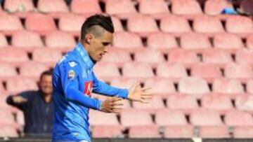 Callejón: centenario con el Nápoles y pilar de Benítez