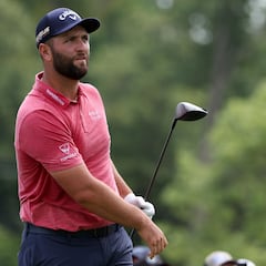 Rahm cae a la sexta plaza pese a su remontada en el BMW Championship