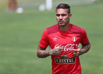 Según informó Radio Futuro, el delantero peruano podría ser una de las opciones para Colo Colo. El jugador ha perdido protagonismo en Inter. Su contrato hasta el 2021 es la traba.