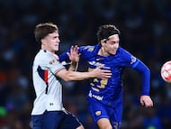 Soccer Football - Liga MX - Pumas UNAM v Cruz Azul - Estadio Olimpico Universitario, Mexico City, Mexico - March 14, 2026 Cruz Azul's Agustin Palavecino in action with Pumas UNAM's Jordan Carrillo REUTERS/Eloisa Sanchez