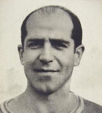 Visti¨® la camiseta del Alav¨¦s desde 1928 hasta 1933. Con el Atl¨¦tico de Madrid jug¨® desde 1939 hasta 1941.