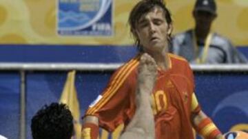 Amarelle marcó tres goles.