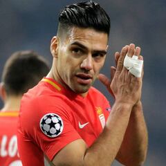 Falcao y Bacca, dan pelea con su rendimiento en Europa