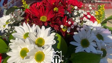 Las flores de los hinchas del PSV para Dmitrovic.