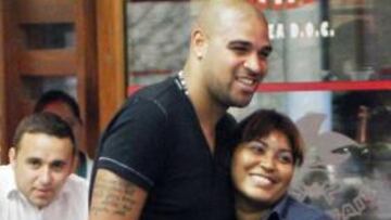 Adriano ya está en Brasil.