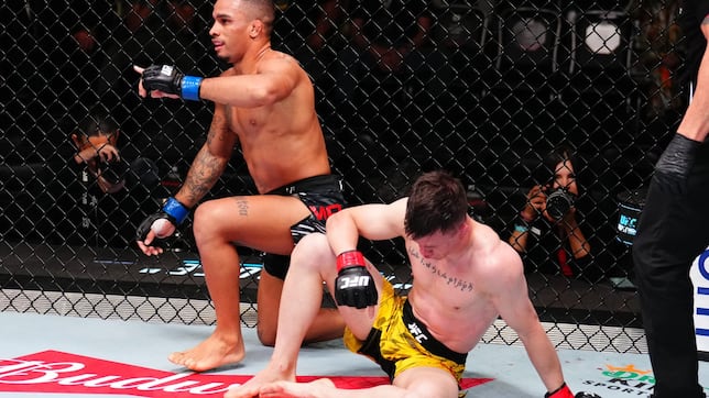 Dolorosa derrota de Bárez por sumisión en Las Vegas