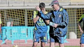 <b>CARENCIAS. </b>Sergio Kresic entiende que el principal problema de su equipo está en la delantera. Por ese motivo ha solicitdo un fichaje.