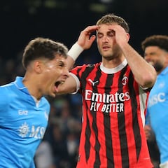 Santiago Giménez lesiona a compañero en entrenamiento del Milan