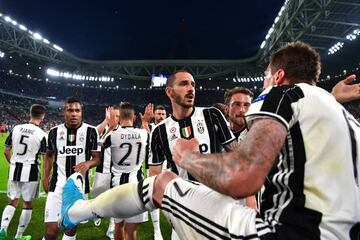 Mario Mandzukic of Juventus celebrates scoring his sides first goal.
