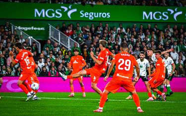 Peio Canales evita un susto de Halloween