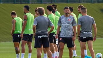 Míchel: “Somos un club que necesita vender”