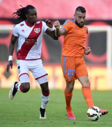 Carles Gil y Manucho