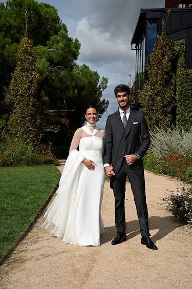 Marta Pombo y Luis Zamalloa se dan el s, quiero rodeados de familiares e influencers
