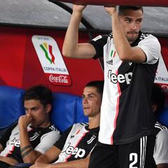 La Juventus se queda sin laterales