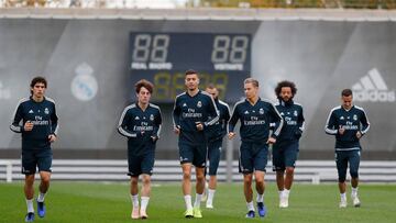 La plantilla madridista comenzó a preparar el encuentro ante el Eibar.