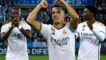 Lucas Vázquez celebra el gol que logró de cabeza ante el Alavés casi al final del partido.