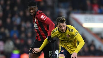 Lerma cumple en el empate del Bournemouth frente al Arsenal