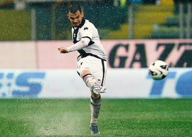 Chamado várias vezes como 'a máquina grega'. Na época, espera ótimo do futebol. O clube de Reap está tocando é o Panatinicos, o Pará e o Waipon grego.