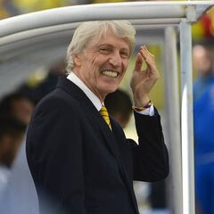 Pékerman vuelve a sonreír: "Este triunfo nos hace soñar a todos"