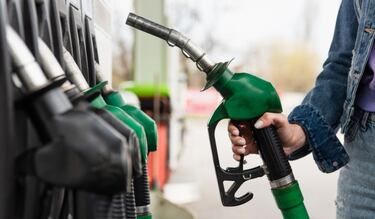 Ni por monto, ni a cualquier hora: así debe cargar gasolina para ahorrar más dinero según Profeco 