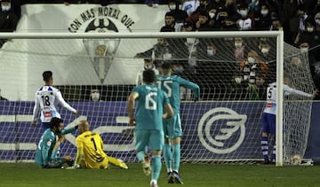 Isco, aprovechando un rebote, marcó el gol definitivo.