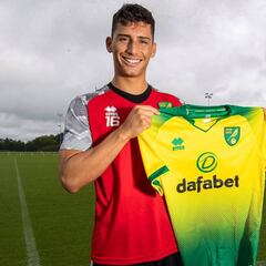 Los 2 chilenos 'olvidados' que aún no definen su futuro en Europa