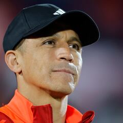 Nuevo debate en el fútbol chileno: Israel Poblete contradice a Arturo Vidal