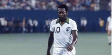 El popular equipo estadounidense hizo honor a su nombre, al contar entre sus filas con futbolistas históricos. Pelé, Franz Beckenbauer y Carlos Alberto, vistieron los colores del equipo neoyorquino. Actualmente juega en la NASL, liga de segunda fuerza en el país vecino.