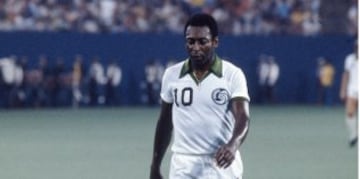 El popular equipo estadounidense hizo honor a su nombre, al contar entre sus filas con futbolistas históricos. Pelé, Franz Beckenbauer y Carlos Alberto, vistieron los colores del equipo neoyorquino. Actualmente juega en la NASL, liga de segunda fuerza en el país vecino. 