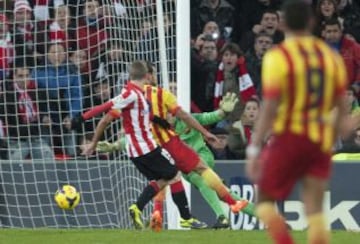 Athletic de Bilbao-Barcelona. 1-0. Muniain anota el primer gol.