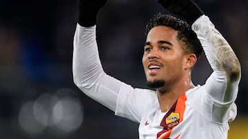 El joven extremo holandés de la Roma, Justin Kluivert, durante un partido.