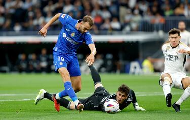 El portero del Real Madrid, Kepa, no pudo hacer nada en el 0-1 de Borja Mayoral. 