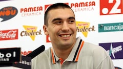 Dejan Milojevic, durante su presentación como jugador del Valencia Basket en 2006.