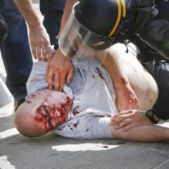 Brutal images of warring football fans in Marseille