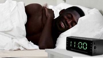 Dembélé bromea en Twitter sobre sus polémicos retrasos