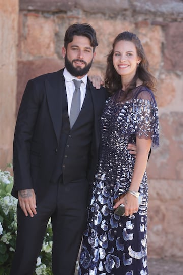 Jessica Bueno y Jota Peleteiro en la boda de Dani Carvajal y Daphne Cañizares.