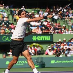 Roger Federer regresa a la competición en Stuttgart