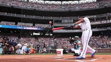 SEATTLE, WASHINGTON - JULY 10: Vladimir Guerrero Jr. #27 of the Toronto Blue Jays bats during the T-Mobile Home Run Derby at T-Mobile Park on July 10, 2023 in Seattle, Washington. Steph Chambers/Getty Images/AFP (Photo by Steph Chambers / GETTY IMAGES NORTH AMERICA / Getty Images via AFP)