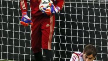 RELEVO. De Gea está llamado a sustituir a Casillas.