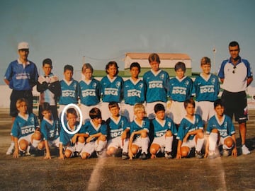 Desde los 8 años hasta los 13 estuvo jugando en la escuela del San Fernando en Maspalomas. 

