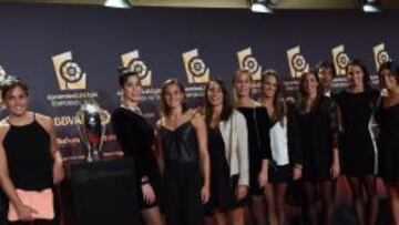 Las &lsquo;guerreras&rsquo;. Las jugadoras de la Selecci&oacute;n femenina de waterpolo causaron sensaci&oacute;n en la alfombra roja del Auditorio F&oacute;rum.
 
 