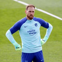 Más problemas para Simeone: Oblak sufre una contractura cervical