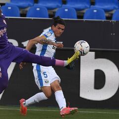 Butarque mira a la izquierda