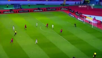 San Keylor de Costa Rica: paradón tras error del defensa