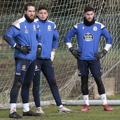 La portería y el lateral se suman a la operación salida del Depor