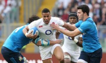 Italia-Inglaterra. Anthony Watson y Leonardo Sarto.