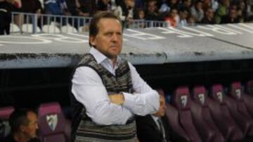 "Me gusta tener a El Hamdaoui y Roque pero confío en Samu"