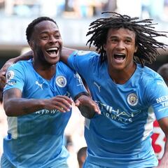 El Chelsea pesca dos descartes de Pep: Sterling y Aké
