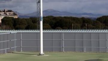 El Atlético se entrenó con la bandera a media asta